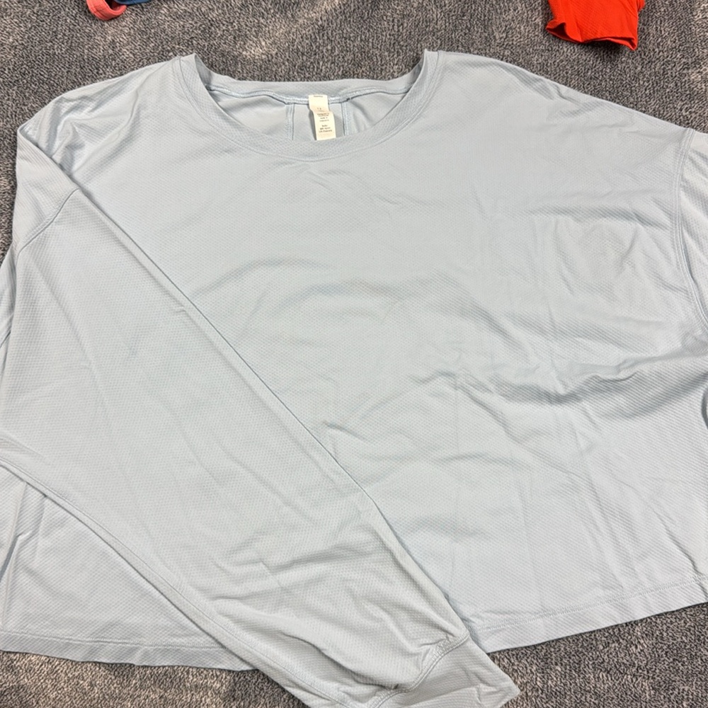 Lululemon muscle love long sleeve